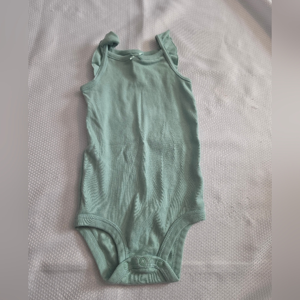 🧡5/$15- Carter's Bodysuit